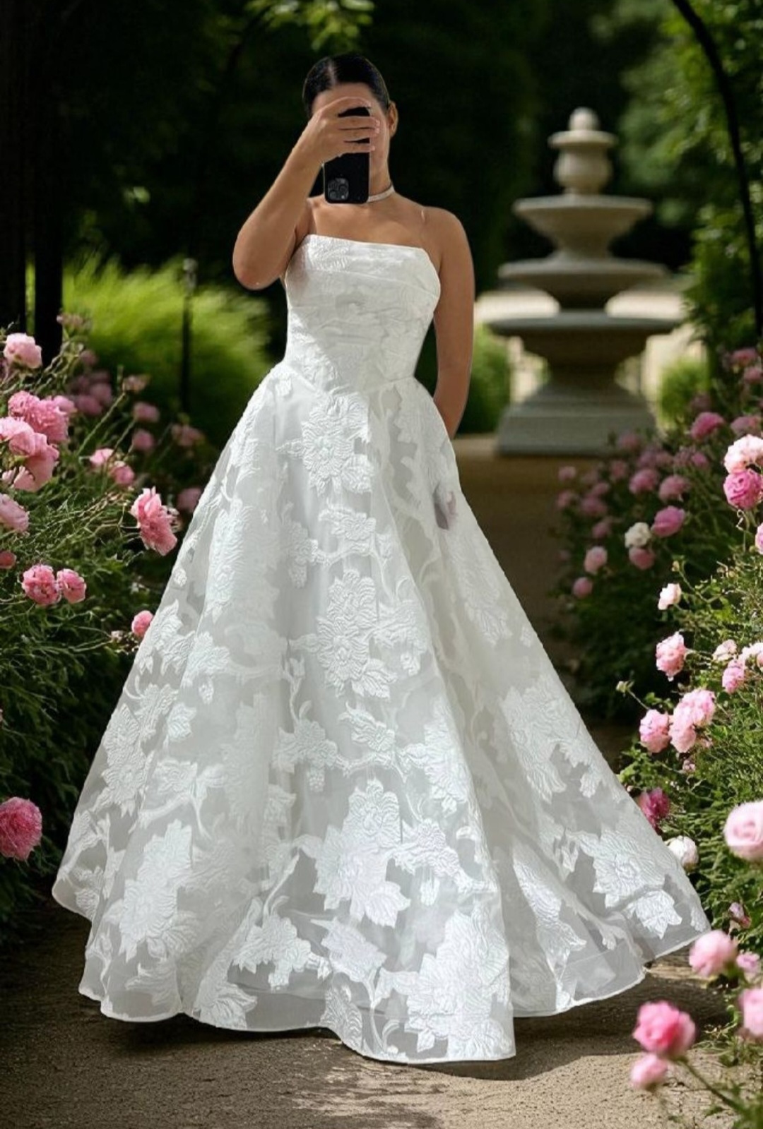 Screenshot_20250917_214950_Photoroom Catalogue de robes de mariée en gros pour wedding planners et revendeuses indépendantes.