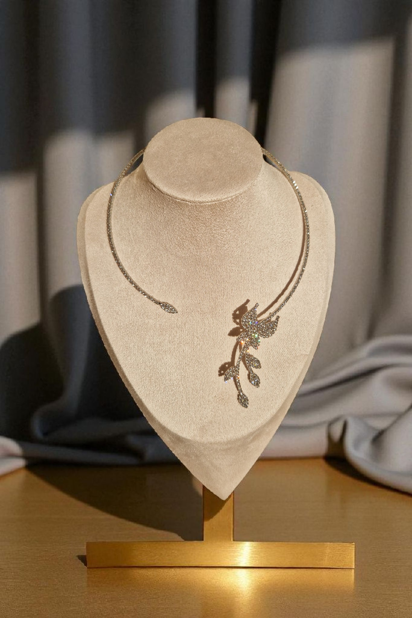 collier “Élégance argentée” collier “Élégance argentée”