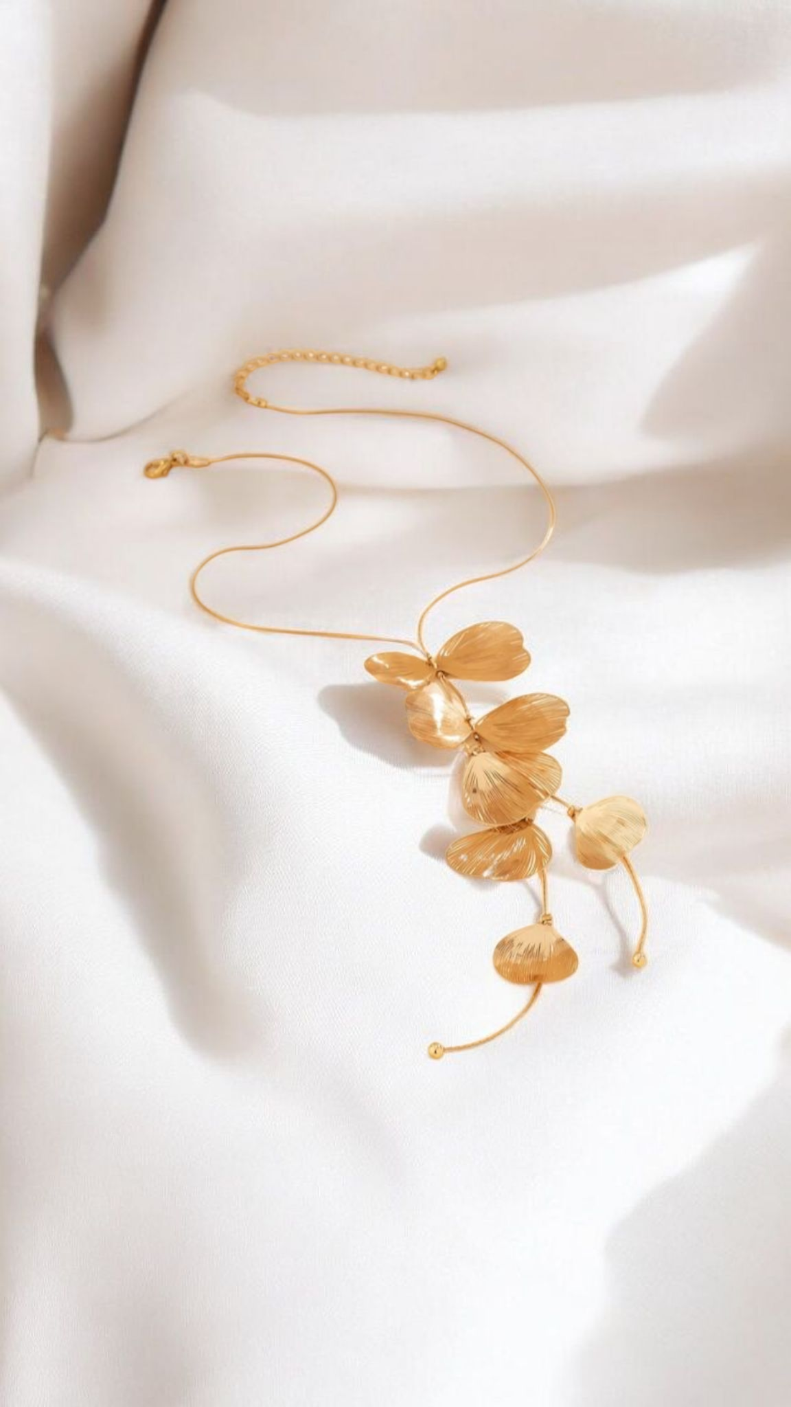 collier “feuilles d’or” collier “feuilles d’or”